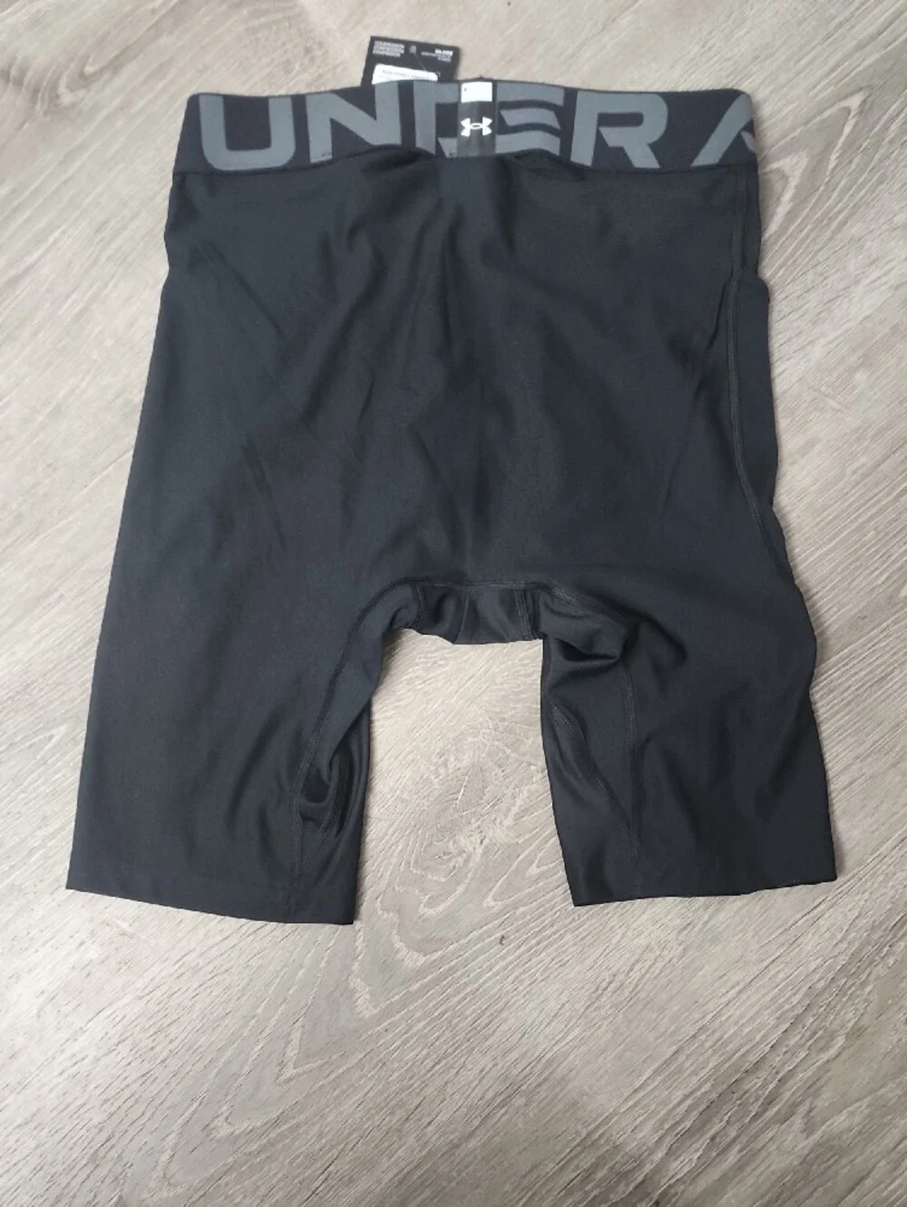 Under Armour Men's Black HeatGear Compression Long Shorts Medium New With Tags